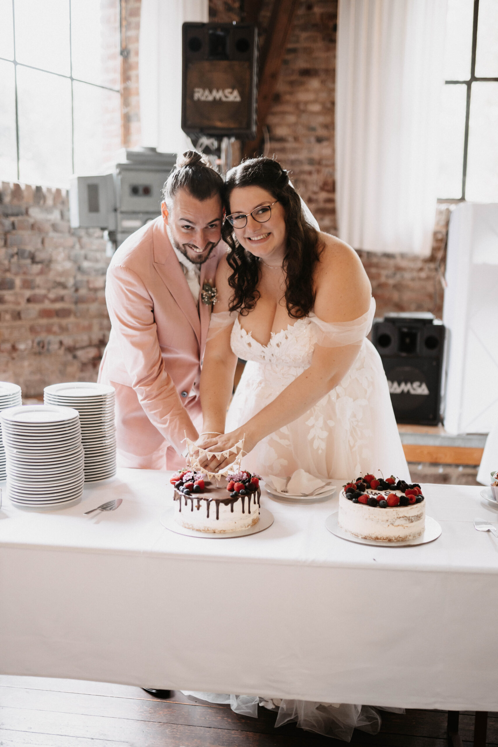 cutting cake