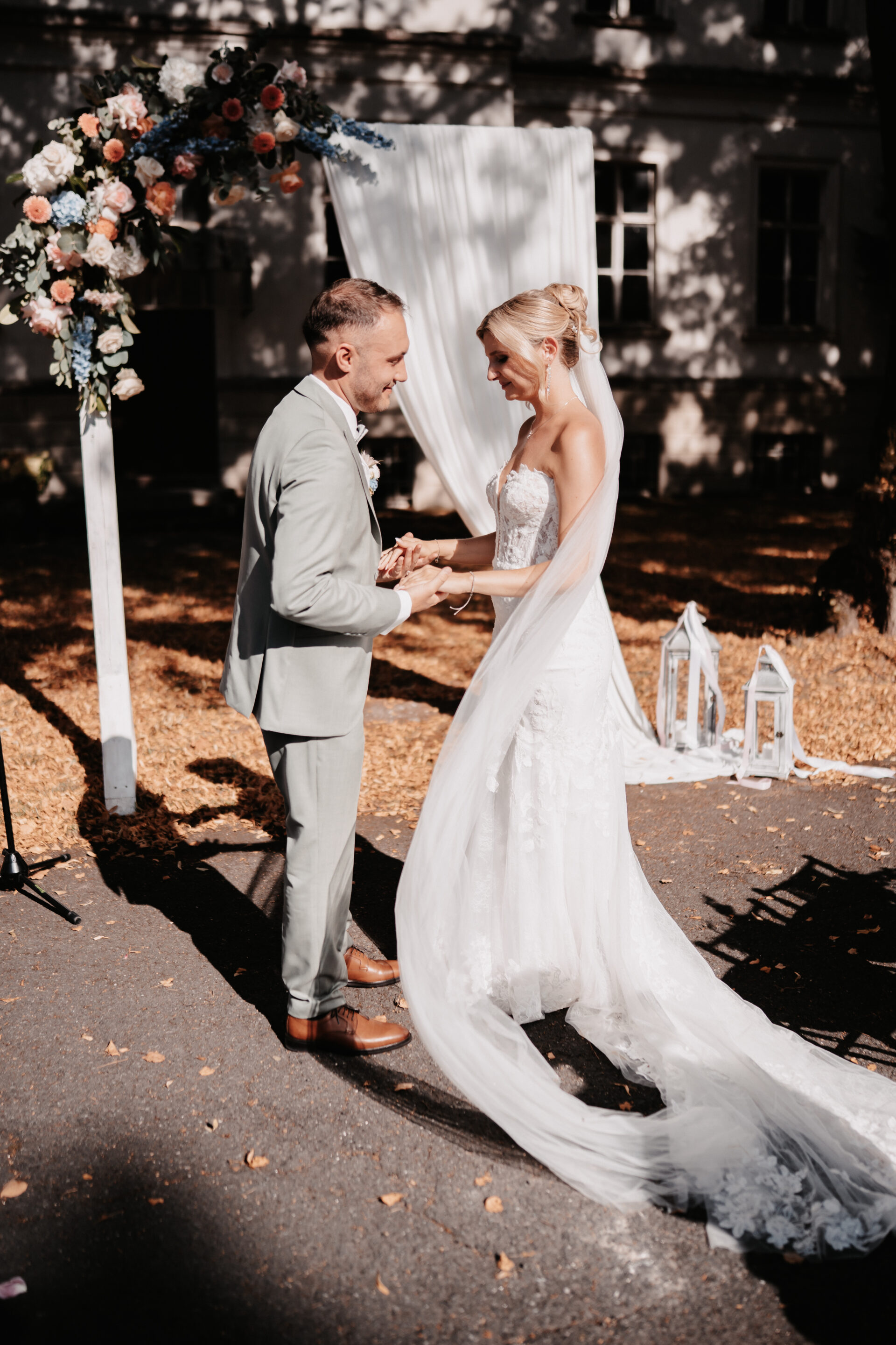 Hochzeitsringe in Schatulle 