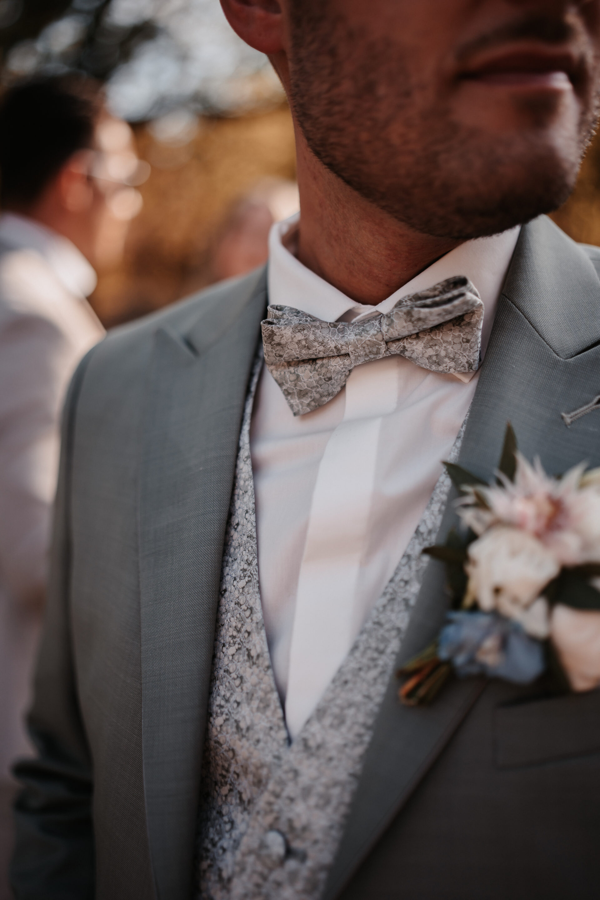 Hochzeitskleidung<br />
